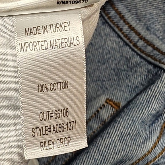 AGOLDE Riley Crop Jeans High Rise Straight Leg Distressed Raw Hem Size 30 - Picture 6 of 10